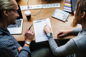 Contract Lawyers EM Law London