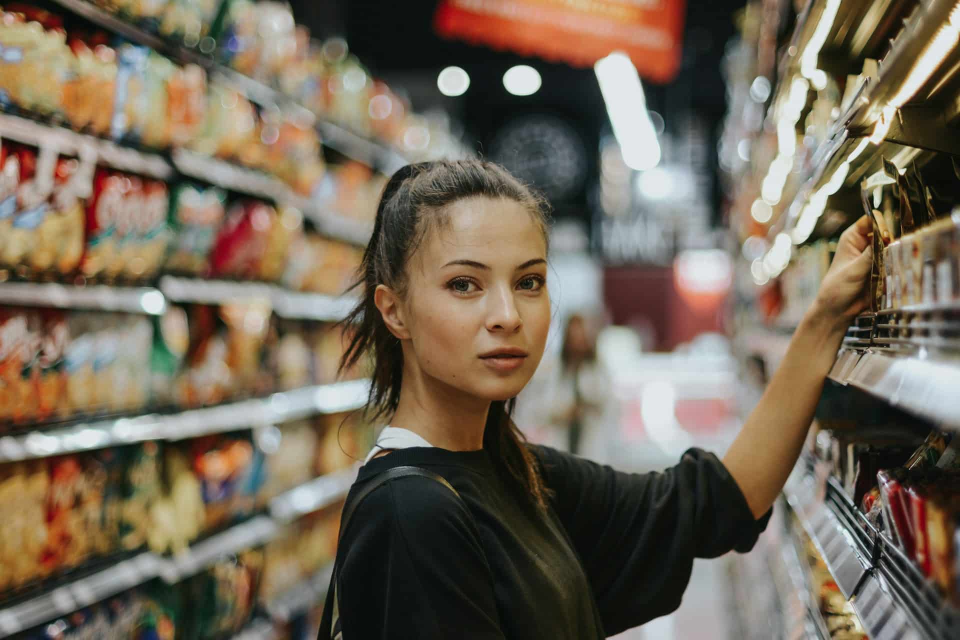 woman shopping for groceries