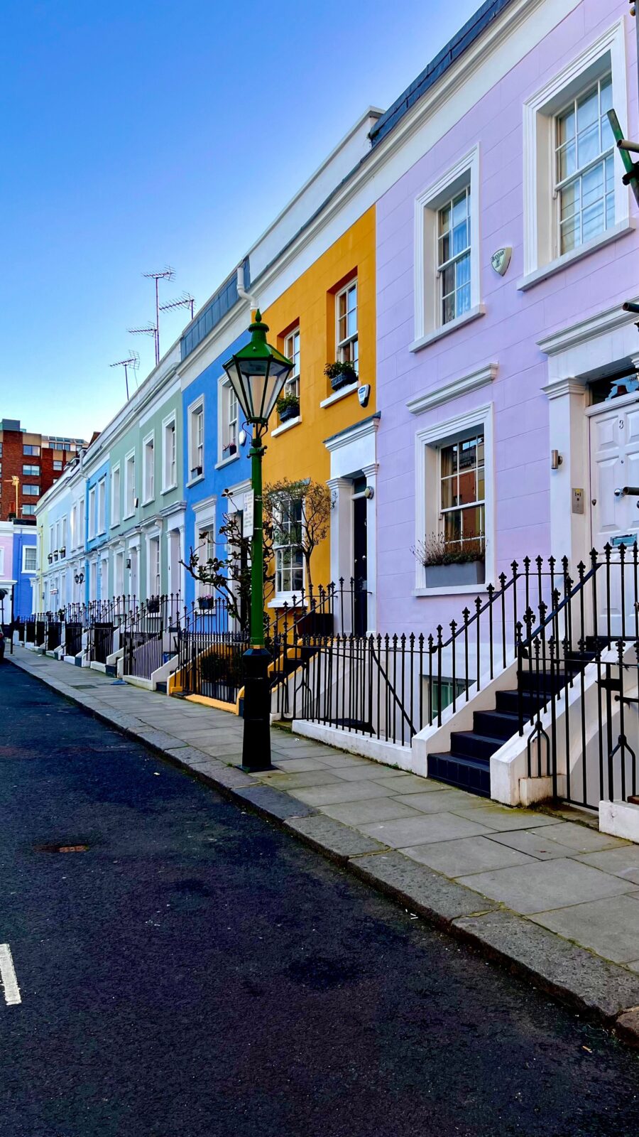 image of Notting Hill in an EM Law blog about waiver by election following the Court of Appeal's decision in URE Energy v Notting Hill Genesis